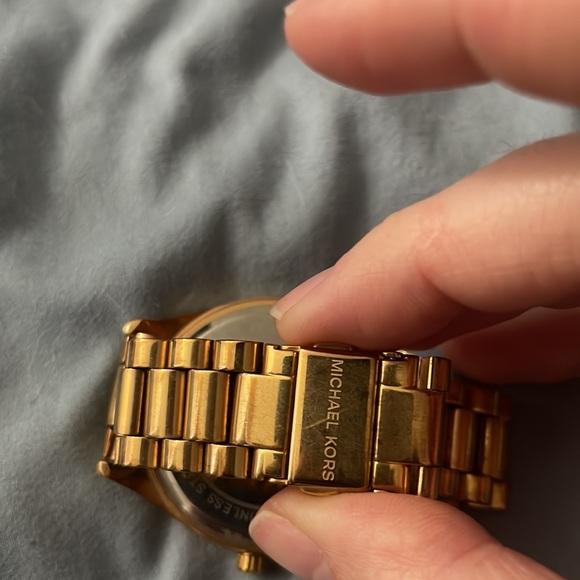 Michael Kors watch - Picture 4 of 4